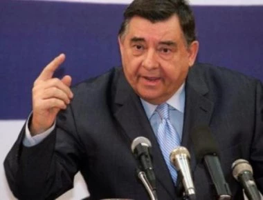 Γ.Καρατζαφέρης: Ο Κυριάκος δεν ελέγχει τα αποδυτήρια - Ο Άδωνις θα επιβιώσει